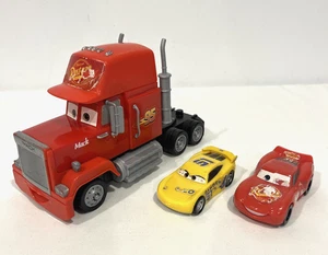 DISNEY PIXAR CARS MACK HAULER CRUZ RAMIREZ & LIGHTNING MCQUEEN FIGURE SET MATTEL - Picture 1 of 6