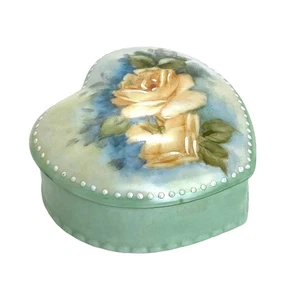 VTG Porcelain Heart Shaped Hand Painted Yellow Roses Trinket Box With Lid - Bild 1 von 3