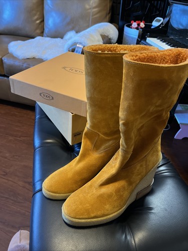 TOD’S Stivali da donna TOD'S taglia 39 nuovi di zecca con scatola