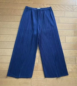 PLEATS PLEASE ISSEY MIYAKE pantaloni larghi cropped blu navy 3 usati - Foto 1 di 6