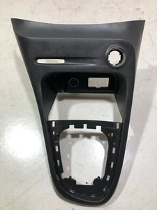 RENAULT CAPTUR 2014 Mk1 CENTRE CONSOLE GEAR STICK SURROUND TRIM PANEL /2013-19 - Picture 1 of 11
