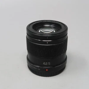 Panasonic Lumix G 42.5mm f1.7 ASPH. Power OIS MFT Lens H-HS043K - Needs Repair - Picture 1 of 9