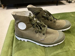 Mens green Palladium trainers size 9 in excellent condition - Picture 1 of 5