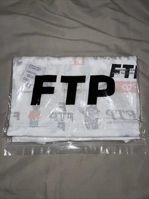 T-shirt FTP 13 anni archivio logo grafico bianca GRANDE FONDO DI MAGAZZINO NUOVA - Immagine 1 di 3