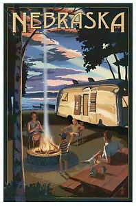 Nebraska Camping, Camper & See, Freizeitfahrzeug Wohnmobil, Feuer - moderne Postkarte - Bild 1 von 2