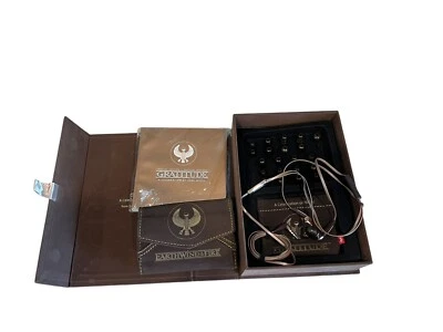 Monster GRATITUDE In-Ear Brotes con Cable Coleccionables Edición "Tierra Viento y Fuego" Foto 1 de 4