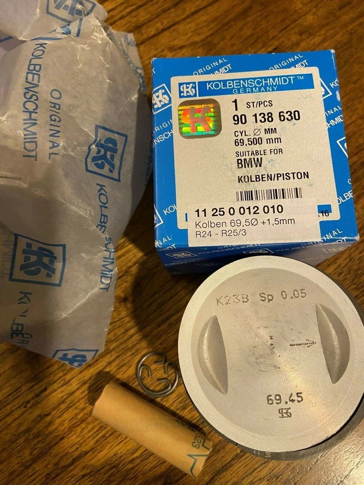 ВИНТАЖНЫЙ BMW R24-R25/3 KOLBEN SCHMIDT ПОРШЕНЬ 69,5 ММ 3-Й. НЕГАБАРИТНЫЙ НОВЫЙ  - Изображение 1 из 1