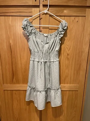 Mine Mint Dress On off Shoulder Women’s Sm EUC - Image 1 of 4