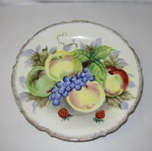 BEAUTIFUL UCAGO HAND PAINTED FRUIT MEDLEY GOLD TRIM LARGE DINNER PLATE JAPAN 10" - Picture 1 of 5