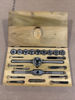 Vintage MAC TOOLS Ace Tap And Die Set Metric 4mm-12mm Made In U.S.A. - Image 1 of 4