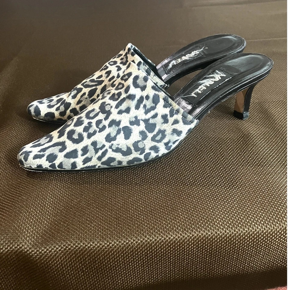 Zapatos VANELI Estampado Leopardo Gatito Tacón Mules Estampado Animal MOB ESPOSA Talla 6.5 Foto 1 de 4