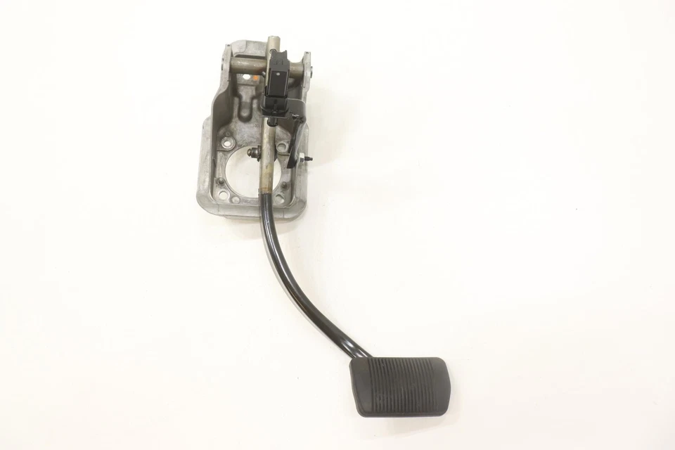 2014-2025 Dodge Durango pedal de freno con soporte OEM 68303341AC Foto 1 de 4