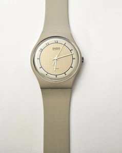 Swatch Standards 1984 - GT103 - Golden Tan -  Nuovo - Cinturino 7 Buchi - - Picture 1 of 5
