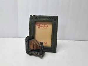 Vintage 3D Camera Picture Frame 2x3 by American Scrapbook Photos