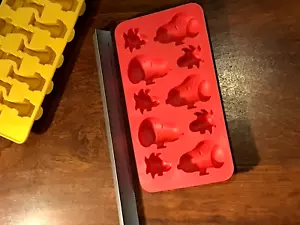 Special Edition Silicon Ice Cube Tray Snoopy & Woodsock item 17070606 - Picture 1 of 4