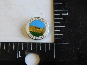 LAKENHEATH ENGLAND TRAVEL PIN - Picture 1 of 2