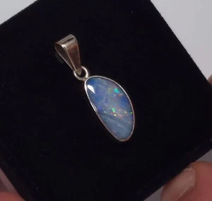 Australian opal Pendant. Handmade Sterling Silver. Coober Pedy opal - Picture 1 of 9