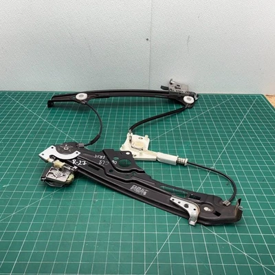 06-11 MERCEDES-BENZ W219 CLS CLASS FRONT RIGHT SIDE WINDOW REGULATOR OEM - Image 1 of 4