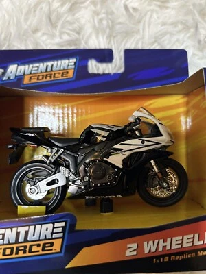 MOTO DEPORTIVA HONDA CBR 1000 RR NUEVO MODELO 1:18 RÉPLICA DE MOTO POR MAISTO Foto 1 de 4