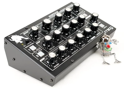 Moog Minitaur Desktop Analog Bass Synthesizer + Top Zustand + 1,5 Jahre Garantie - Bild 1 von 4