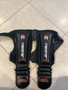 MEISTER EDGE SHIN GUARDS w/ GEL PADDING - BLACK - MMA Shin Instep Pads Size S/M - Picture 1 of 9