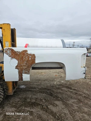 2007-2013 Chevrolet Silverado 1500 2500 3500 HD 6' 6" Short Truck Bed - Image 1 of 4