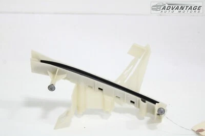 Lincoln MKX 2016-2018 puerta trasera izquierda ventana canal guía OEM Foto 1 de 4