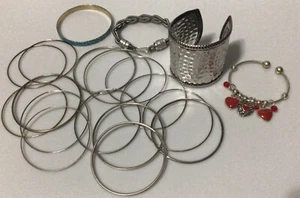 Vintage Metal Bracelet Bangle Cuff Lot Silver Tone Gold Tone - Picture 1 of 4