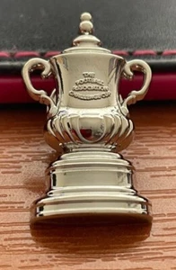 FA Cup Pokal 3D Pin Anstecker - Bild 1 von 1