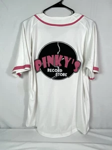 Neu mit Etikett Next Friday Film Kopfbedeckung Klassiker Trikot Gr. Medium Tag Pinky’s Records - Bild 1 von 12