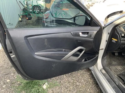 Panel de moldura interior de puerta delantera izquierda usado se adapta a: Hyundai Veloster 2015 grado A Foto 1 de 4