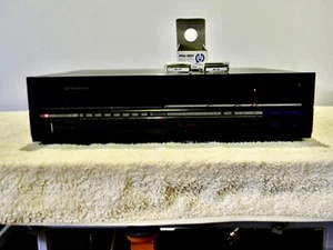 PIONEER PL-V70 LINEAR TRACKING TURNTABLE EXCELLENT ! - Picture 1 of 11