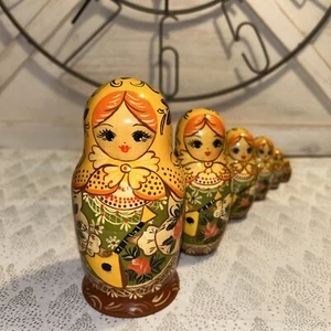 UdSSR Herbstfarben Matroschka russische Nistpuppe - Musikerinnen - 6 Stück - Bild 1 von 20
