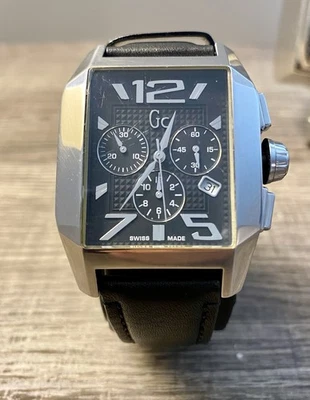 Reloj Guess Collection Hombre Foto 1 de 4