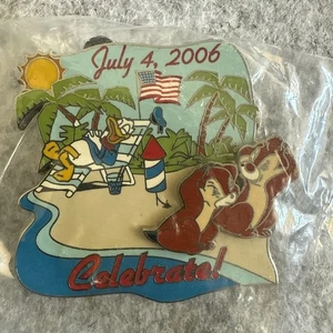 NEW 2006 DISNEY CAST MEMBER EXLUSIVE CHIP & DALE DONALD 4TH OF JULY PIN LE 3000 - Picture 1 of 3