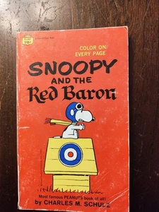 Vintage Snoopy And The Red Barron Fawcett Crest Book By Charles M. Schultz 1969 - Imagen 1 de 5