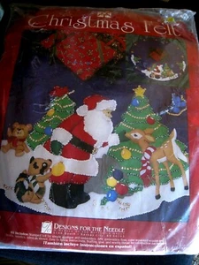 Christmas Designs for the Needle FELT Tree Skirt Kit, WOODLAND SANTA,9917,43" - Picture 1 of 9