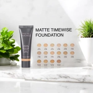 Mary Kay Timewise Matte 3D Foundation 1 fl oz. Beige C 110 - Picture 1 of 3