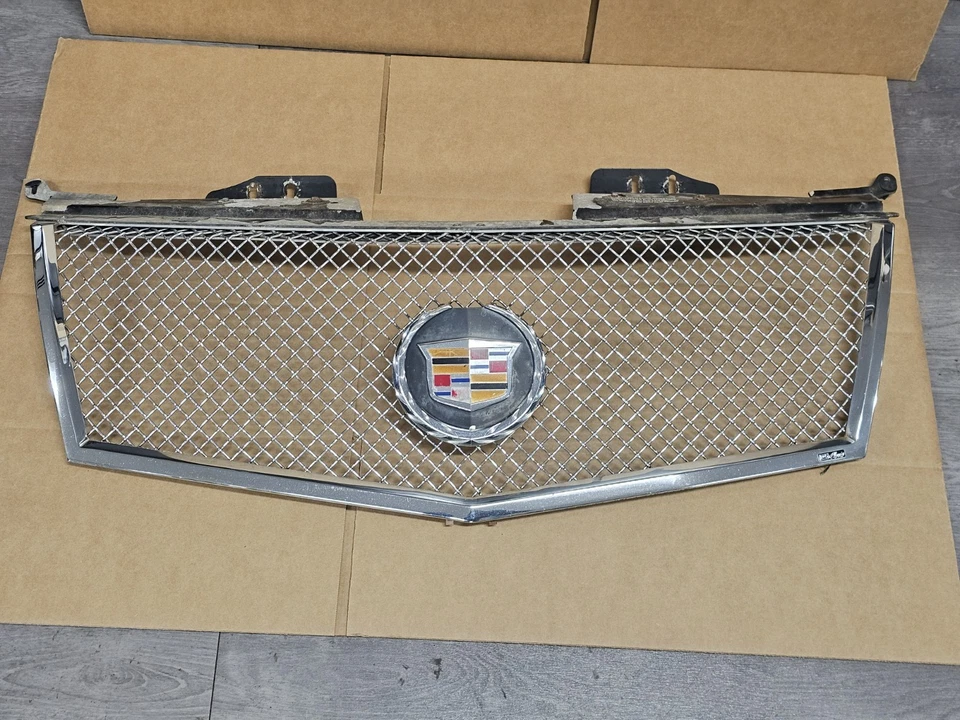 2008 2009 2010 2011 2012 Cadillac CTS Upper Grille E&G Classic Chrome Mesh Used - Image 1 of 4