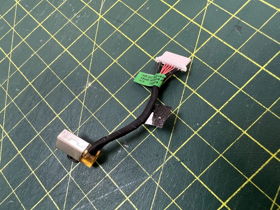 HP Spectre x360 2-in-1 Laptop 16-F 16" DC IN Power Jack w/Cable M72305-F55 — 第 1/1 张图片