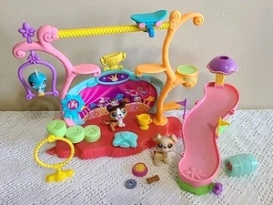 LPS Littlest Pet Shop Tricks & Talents + Obstacle Course Playset + 3 Pets - Foto 1 di 12