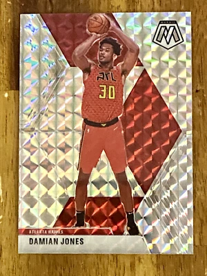 2019-20 PANINI MOSAIC SILVER PRIZM DAMIAN JONES #34 HAWKS - Image 1 of 2