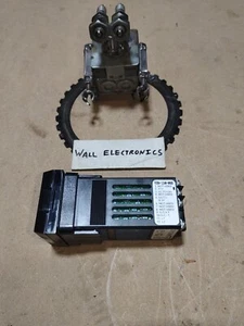 WATLOW 93BA-1CA0-00RR Temperature Controller 93BA1CA000RR =New/Lightly Used= - Picture 1 of 4