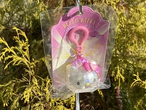 NWT Hello Kittty Sanrio Key Chain Flashing clip on 2 color LED flashing lights - Picture 1 of 4