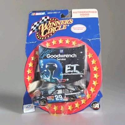 Winners Circle Goodwrench ET The Extra-terrestrial 1/64 Diecast Car - Image 1 of 4