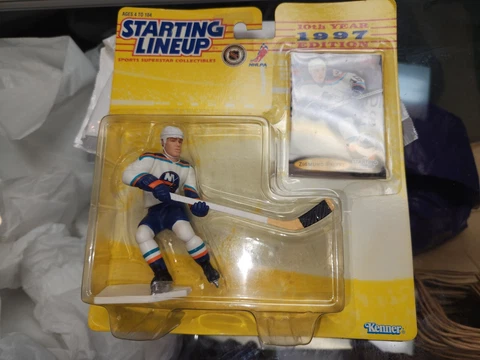 Starting Lineup NHL New York Islanders Zigmund Palffy Action Figure 1997 NIB Cover