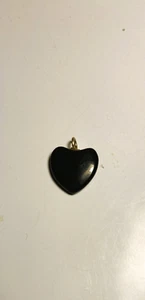 Schwarzer Onyx kleines Herz Anhänger 1/2 Zoll hoch 1/2 Zoll breit Goldring TOP - Bild 1 von 5