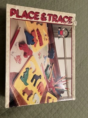 Vintage Discovery Toys posto e traccia con scatola manca un pezzo - Immagine 1 di 4