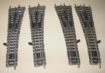 Fleischmann Piccolo 9170 +9171 -2 Electric Pairs of Turnouts, Dark Track Bed - Excellent! - Image 1 of 3