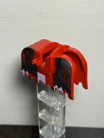 LEGO Horse Barding - Ruffled Edge w/ Gold Lions & Silver Plate Armor 